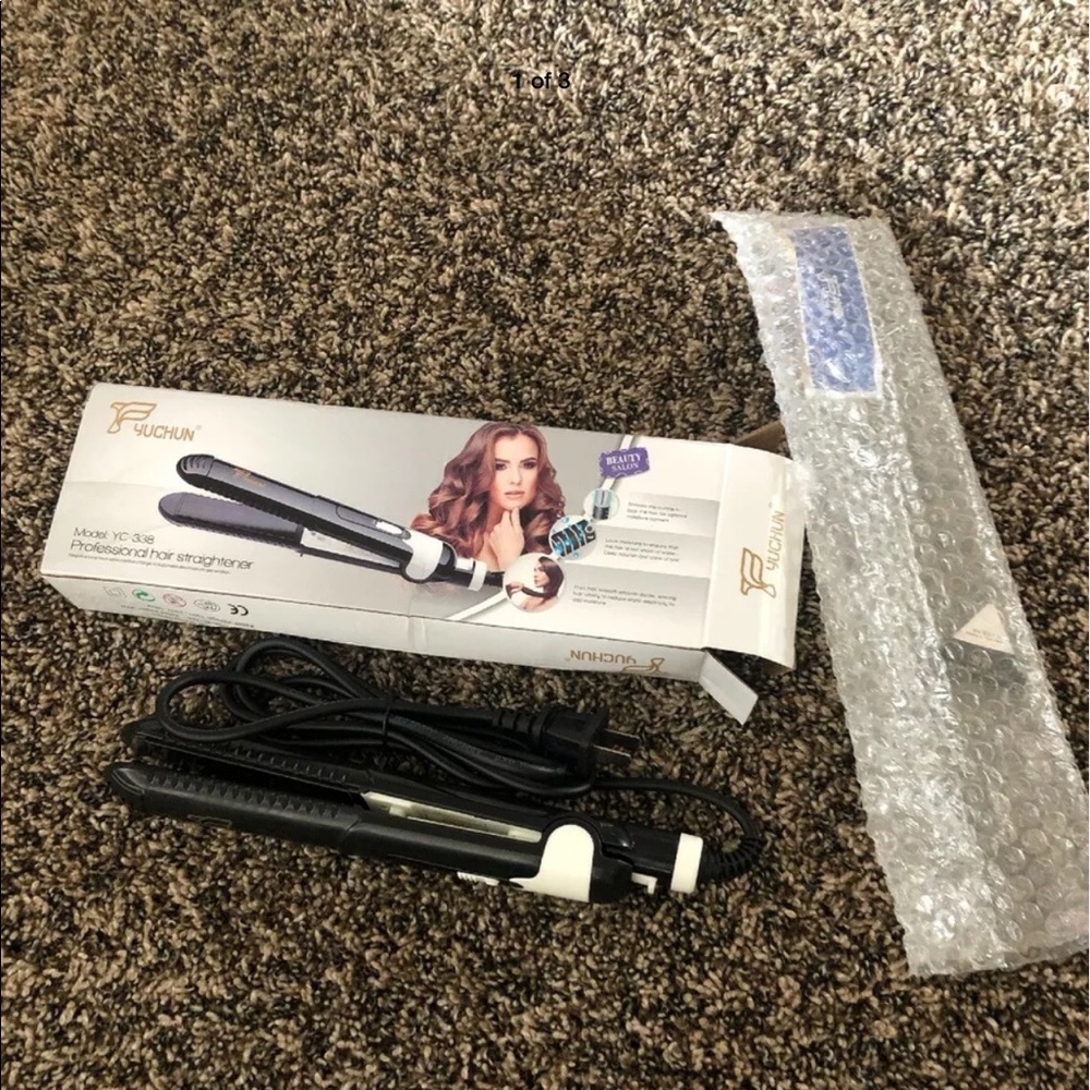 NWT flat iron